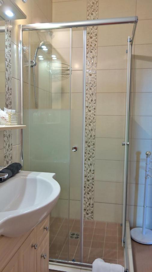 Ferenc Vendeghaz Hotell Tihany Exteriör bild